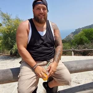 Meet your Posher, Daniel